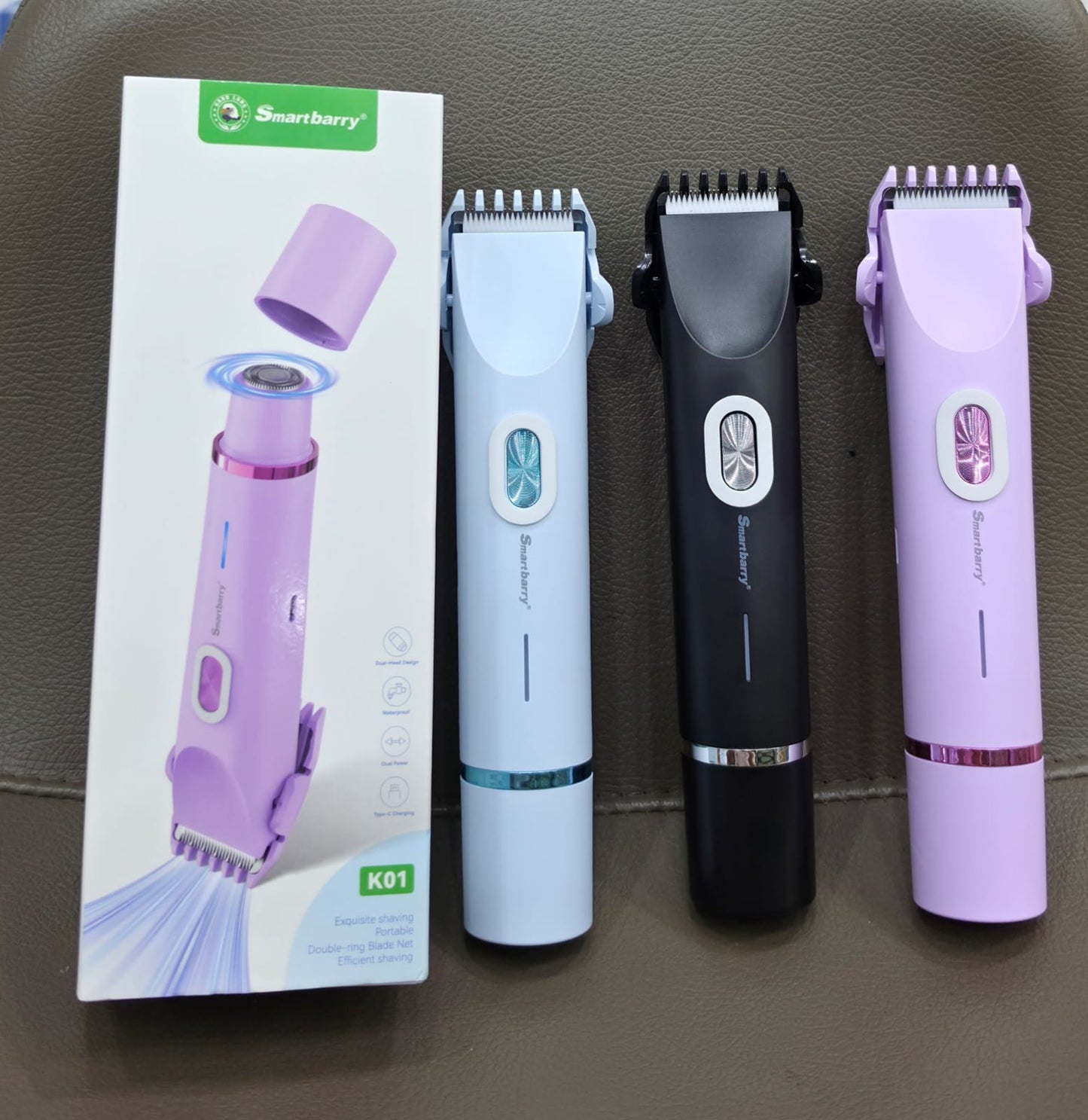 Darziq 2-in-1 dual head women’s shaver for smooth hair removal, featuring ergonomic design and versatile functionality.
